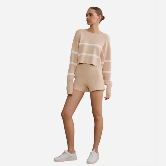 Luna Elegant Beige and White Women's Crew Neck Sweater - Picture 3 of 7